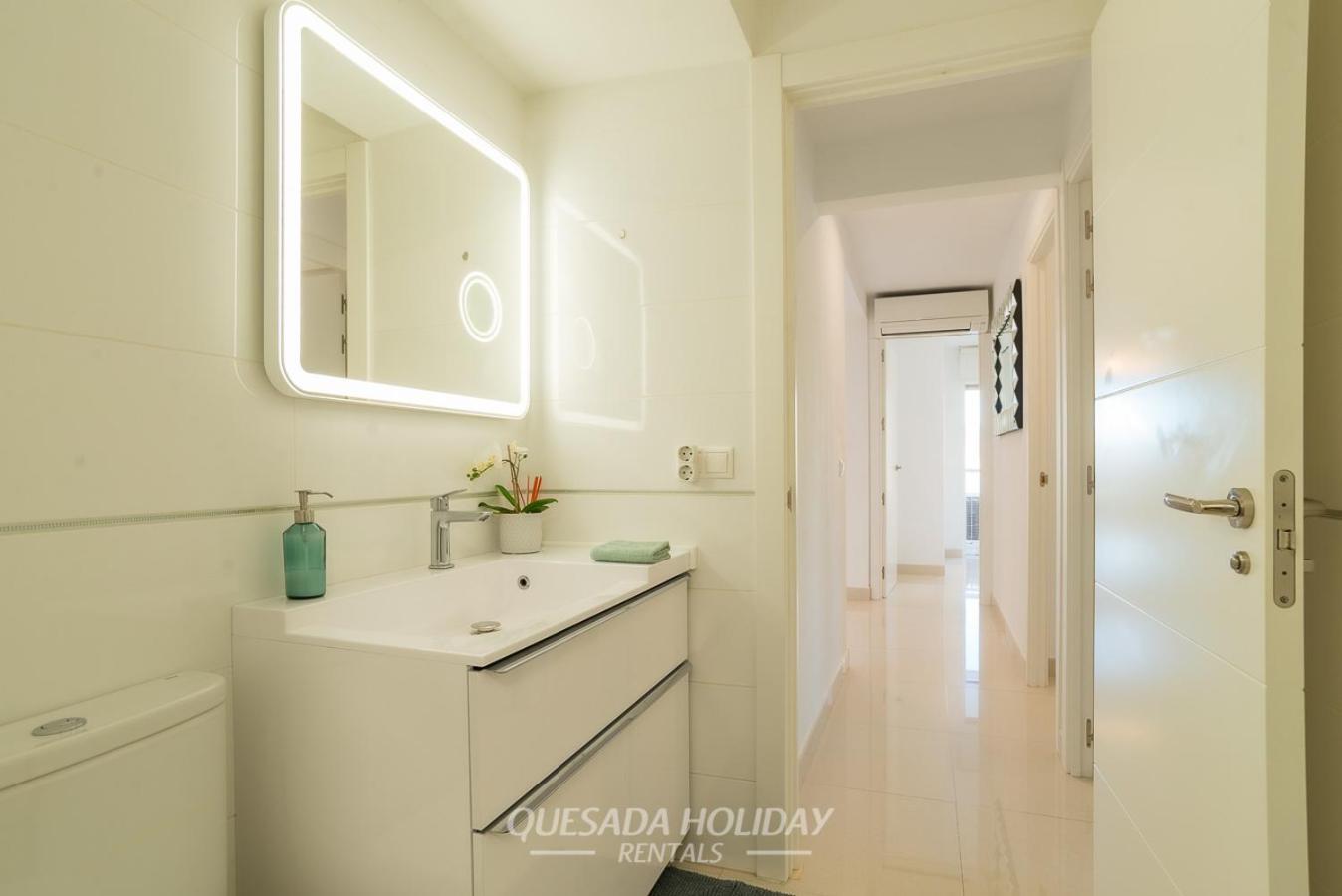La Perla Benidorm Apartment Seaview & Pool Levante Beach Екстериор снимка